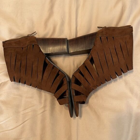 Carlos Santana Polly size 9.5 fabric zip back heeled sandals GUC No box - Picture 4 of 16